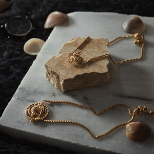 Exquisite 1% Gold Watch